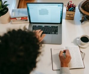 How to Write Structure a Dissertation Introduction, Conclusion and Abstract